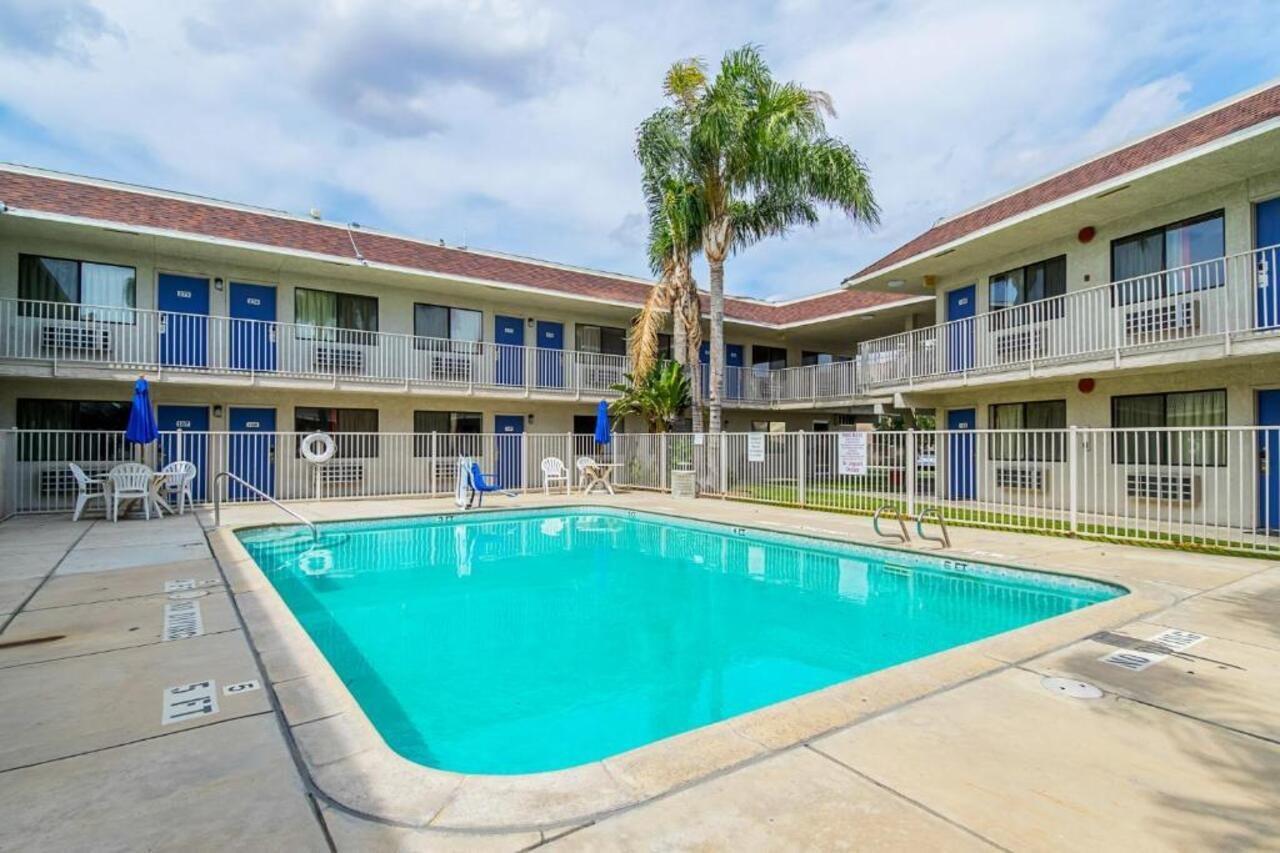 Motel 6-Bakersfield, Ca - Airport Exteriér fotografie