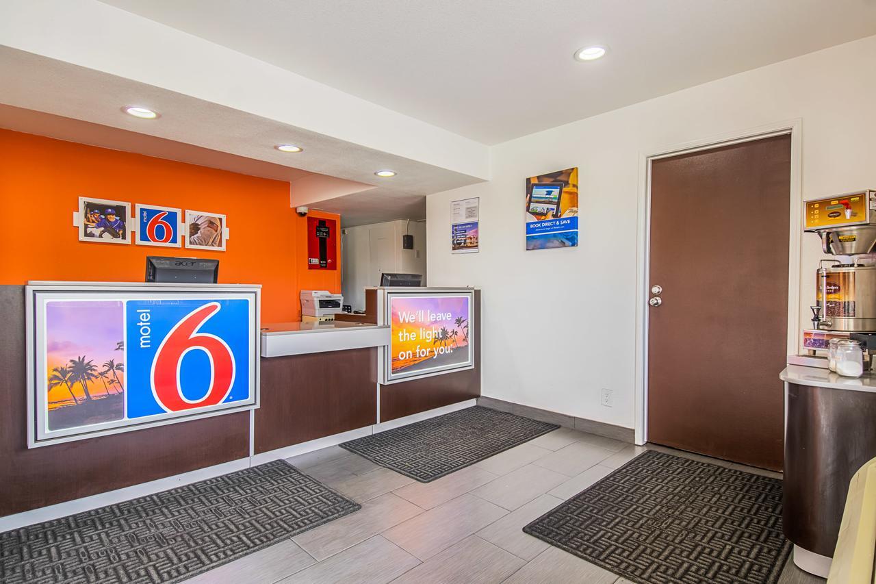 Motel 6-Bakersfield, Ca - Airport Exteriér fotografie