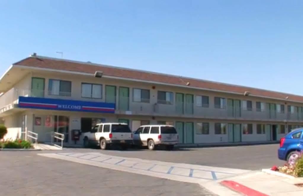 Motel 6-Bakersfield, Ca - Airport Exteriér fotografie