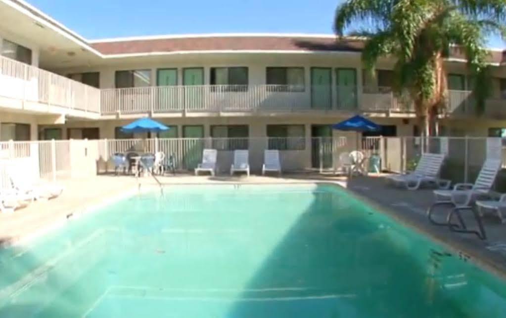Motel 6-Bakersfield, Ca - Airport Exteriér fotografie
