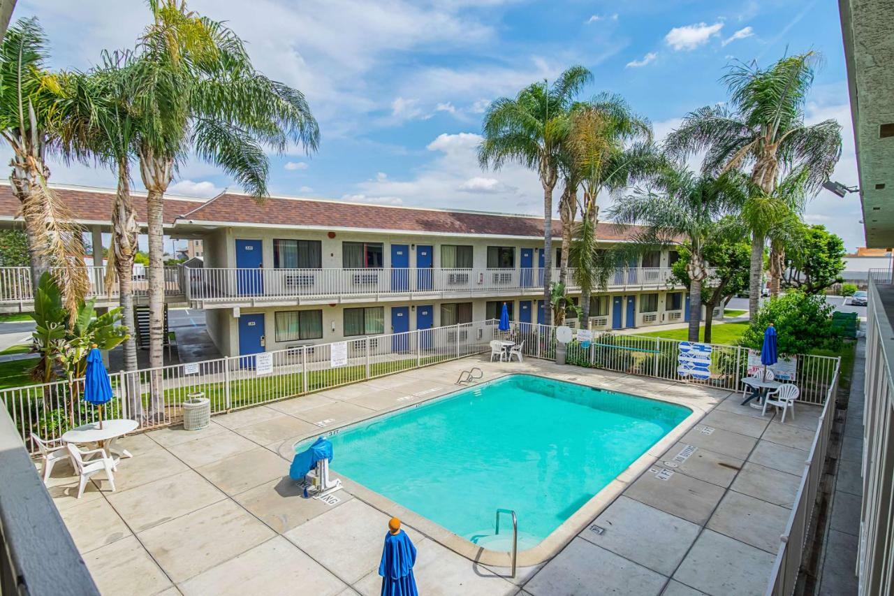 Motel 6-Bakersfield, Ca - Airport Exteriér fotografie