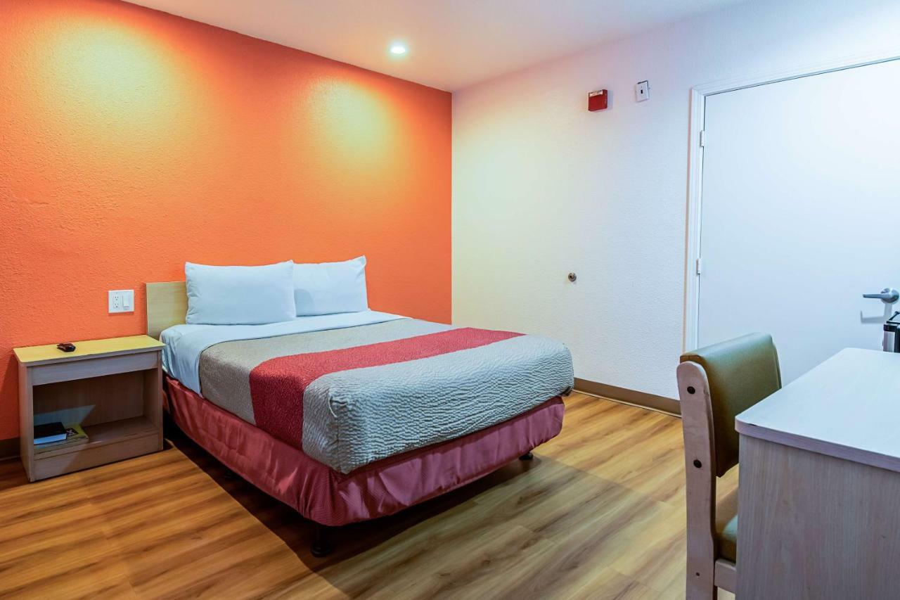 Motel 6-Bakersfield, Ca - Airport Exteriér fotografie