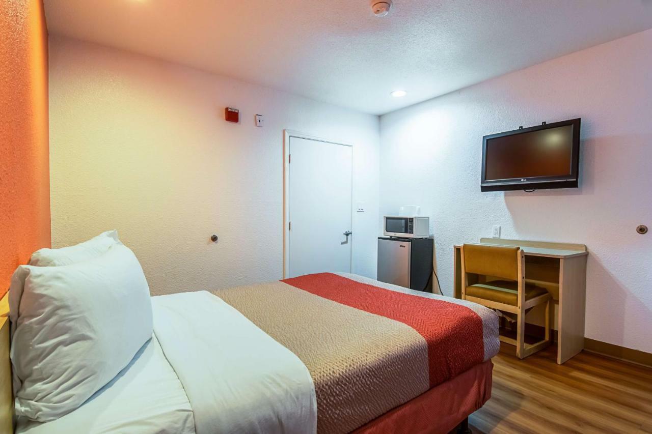 Motel 6-Bakersfield, Ca - Airport Exteriér fotografie