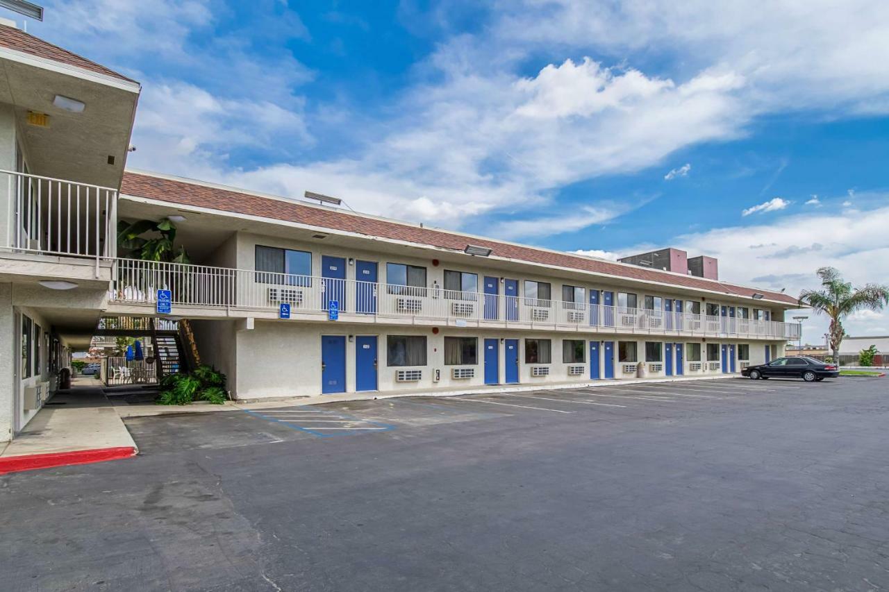Motel 6-Bakersfield, Ca - Airport Exteriér fotografie